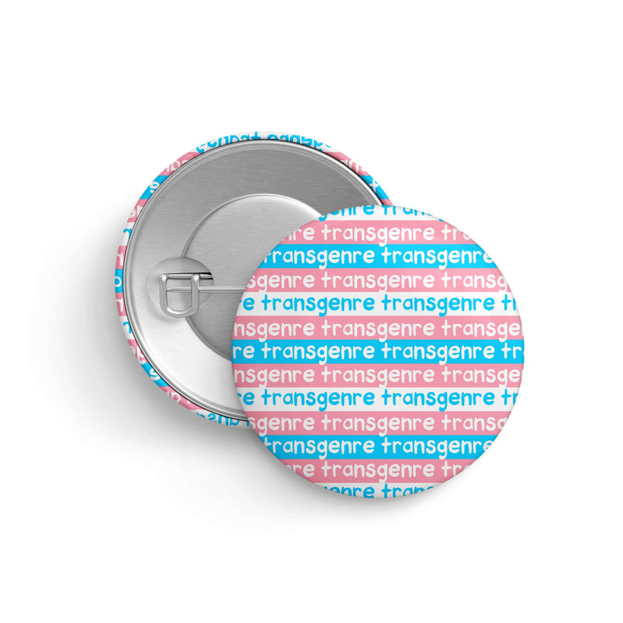 Vorder- und Rückseite des LGBTQIA+ Buttons « transgenre » mit Transgender-Pride-Farben und Sicherheitsnadel, Durchmesser 32 mm.