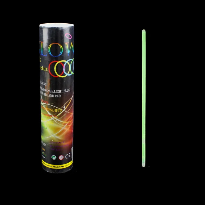 Glowsticks sind flexible, leuchtende Staebe, die durch eine chemische Reaktion Licht erzeugen. Sie leuchten in verschiedenen Farben wie Gelb, Gruen, Blau, Orange oder Pink und sind sowohl einzeln als auch als Armbaender oder Dekoration nutzbar. Aktiviert werden sie durch leichtes Biegen, wodurch die innere Fluessigkeit vermischt wird. Ideal für Partys, Festivals, Nachtwanderungen oder als Sicherheitslicht. Happy Pride