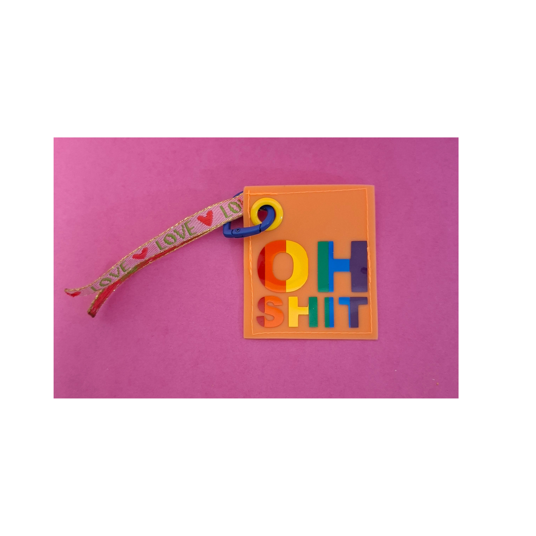 Hundekotbeutelhalter «OH SHIT» als Schlüsselanhänger aus orangefarbenem Jelly Vinyl mit LOVE-Band, handgemachtes Unikat