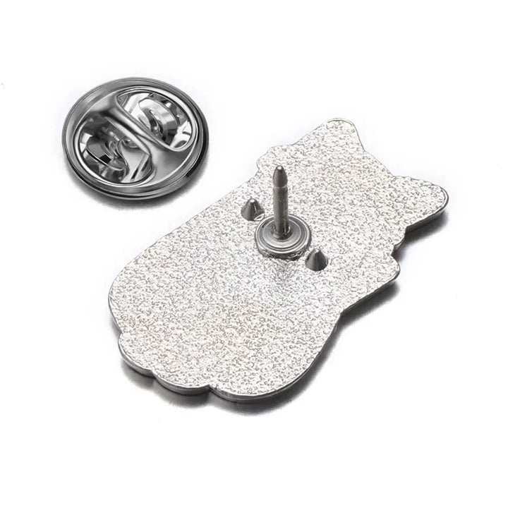 Rückseite des Katzen-Pins aus Emaille mit Butterfly-Verschluss aus Metall