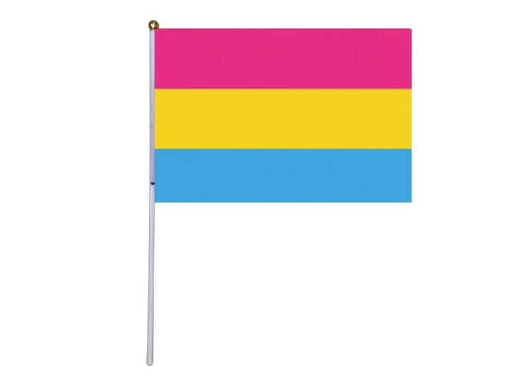 Pansexuelle Pride Handflagge mit pinken, gelben und blauen Streifen auf Stab