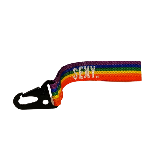 Regenbogen Schlüsselanhänger mit der Aufschrift „Sexy.“ – Pride Anhänger handgemacht in der Schweiz