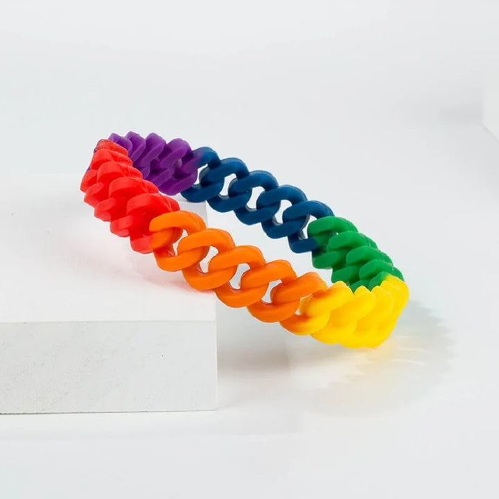 Regenbogen Silikon Armband als LGBTQIA+ Pride Armband