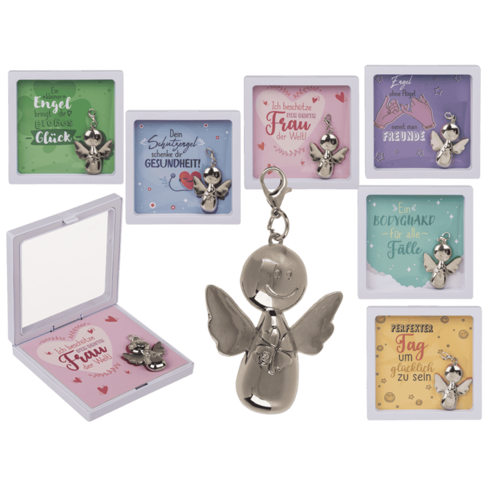 Metall-Schlüsselanhänger in Engel-Form mit verschiedenen farbigen Geschenkboxen und Sprüchen auf weißem Hintergrund.