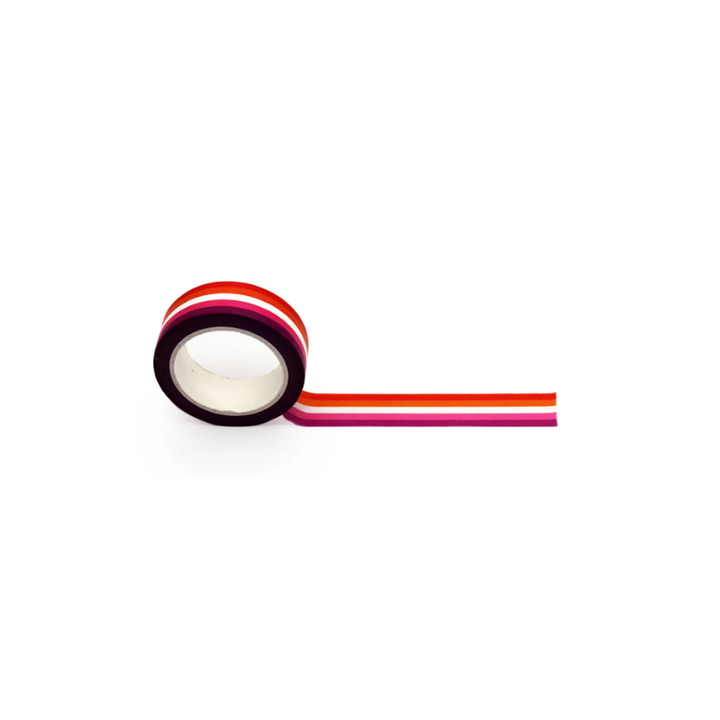 Washi Tape Rolle in lesbischen Pride Farben Orange Weiß Pink auf weißem Hintergrund