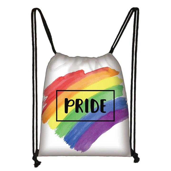 Weisser Regenbogen Rucksack im Pride Pinselstrich Design – LGBTQIA+ Turnbeutel